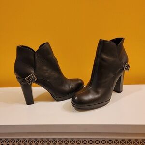 Elegant Black Leather Ankle Boots